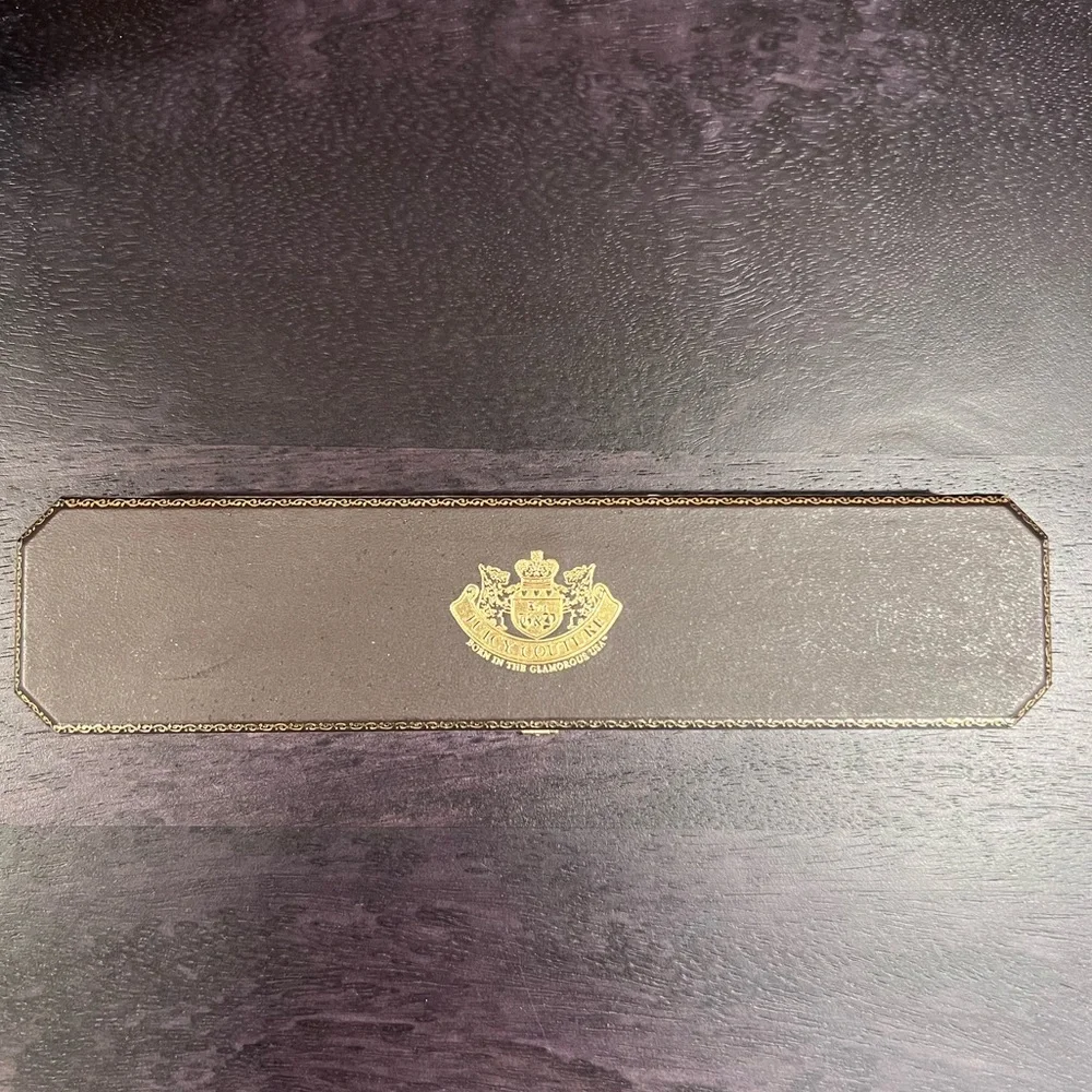 NWT. Vintage Juicy Couture Gold Charm Bracelet. - Picture 3 of 3